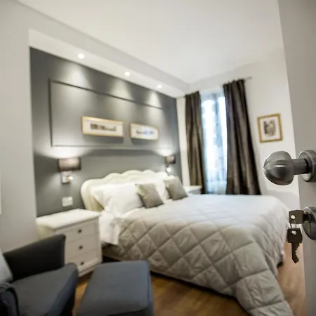 Arena Guest house *