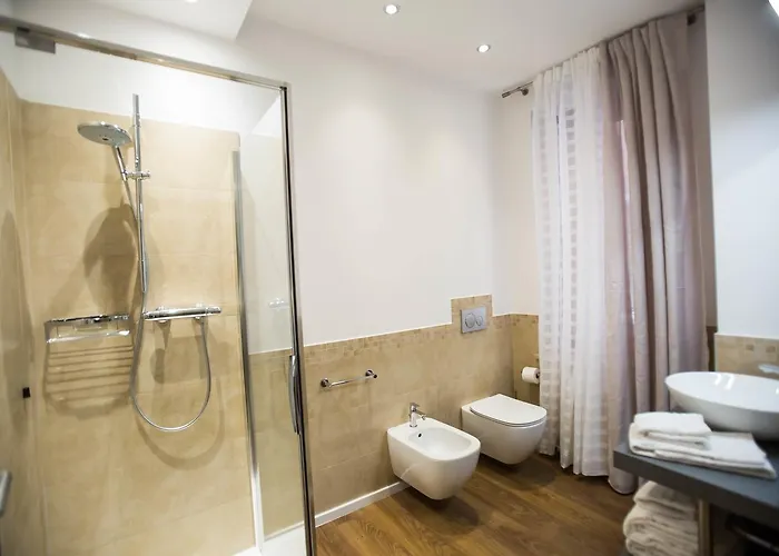 アレーナ スイート 4*