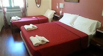 בית הארחה Arena